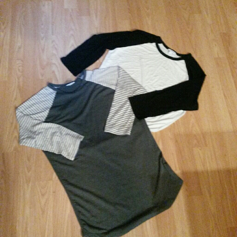 Bundle of 2 LulaRoe Randy shirts Size Small